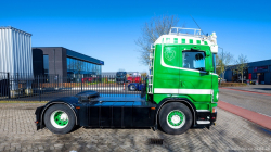 20260329-Tom-Holding-00179